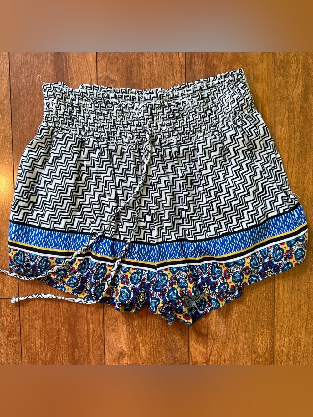 Meraki Patterned Boho Flowy Shorts - Size M